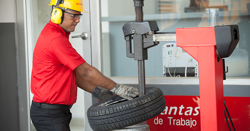 Servicio Monte y desmonte de llantas